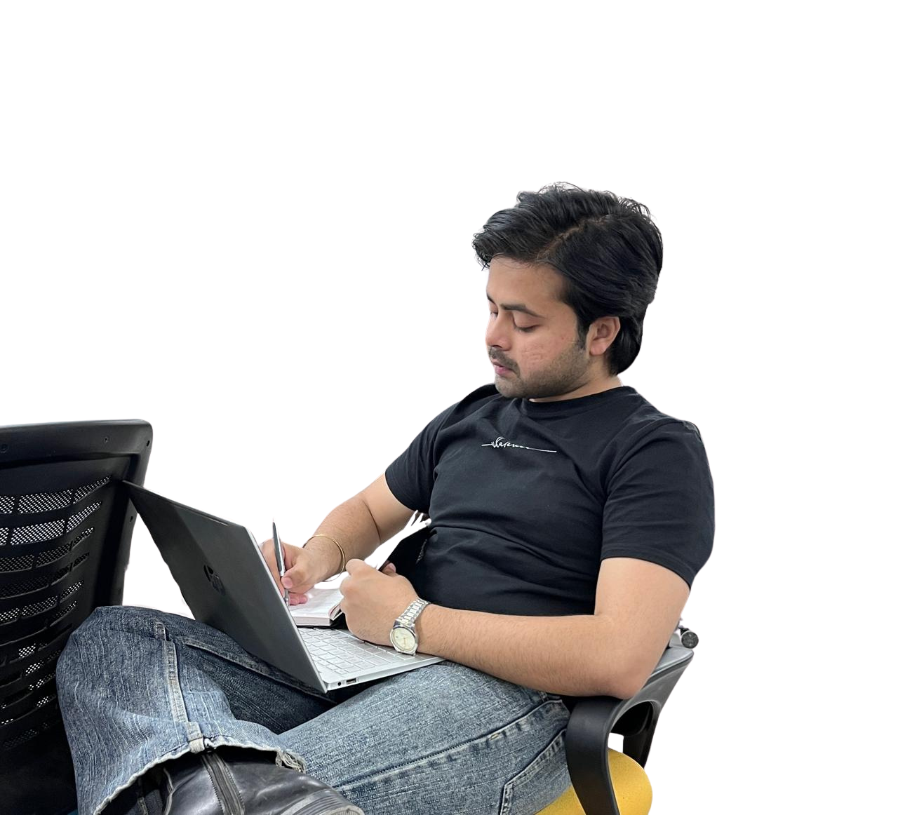 Faisal Khan, Chief Marketing Officer at Weblyrix Digital Solutions